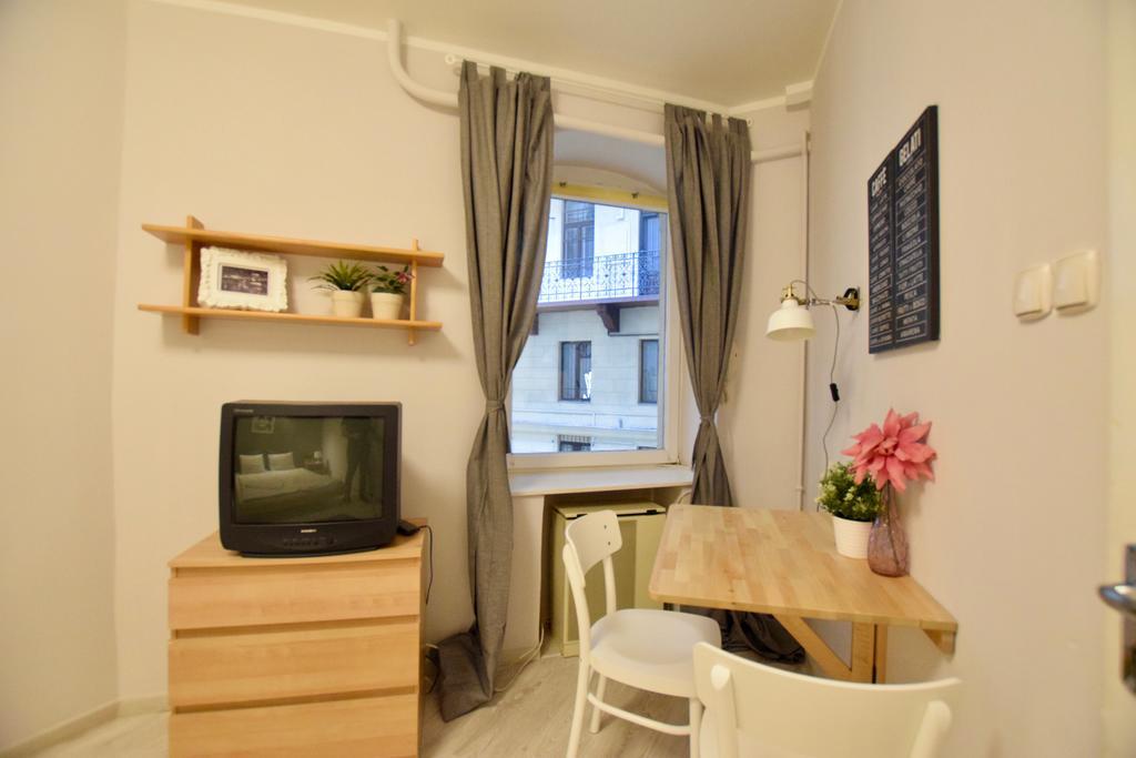 Budget Apartment By Hi5 - Oktober 6 Str 4 부다페스트 외부 사진