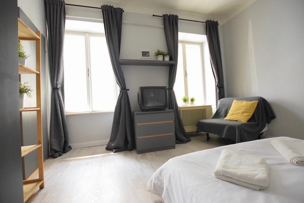 Budget Apartment By Hi5 - Oktober 6 Str 4 부다페스트 외부 사진