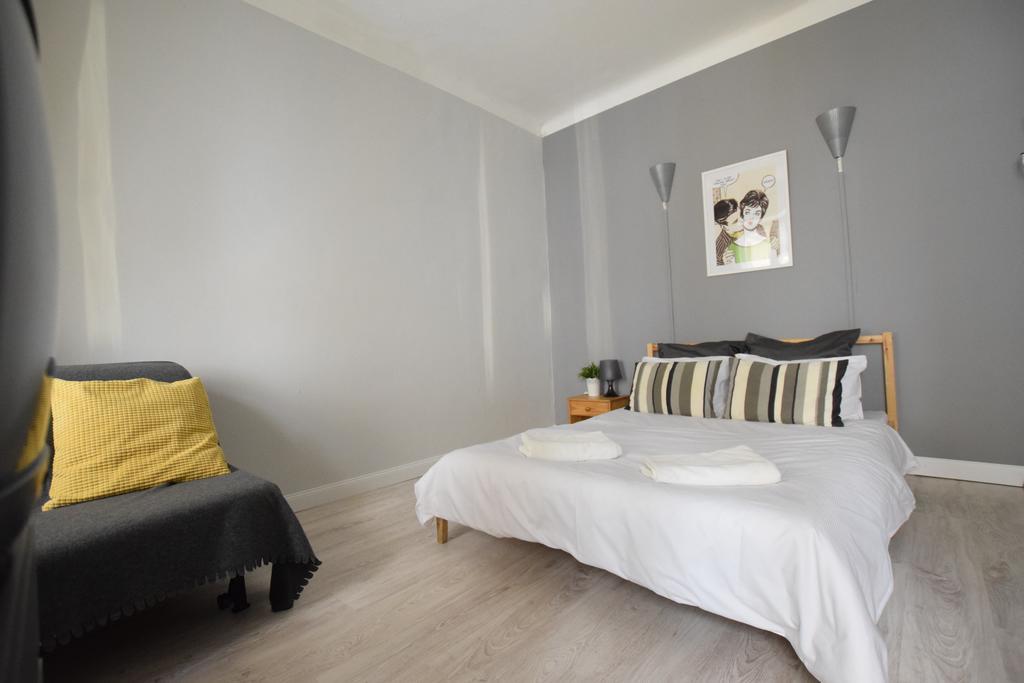 Budget Apartment By Hi5 - Oktober 6 Str 4 부다페스트 외부 사진